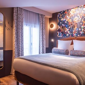 Camera standard con letto king size